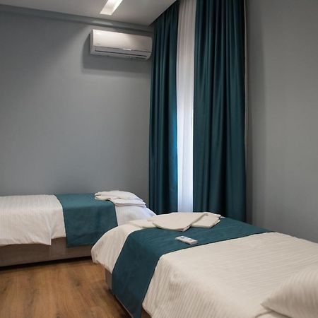 Panda Apartament Korce Exterior photo
