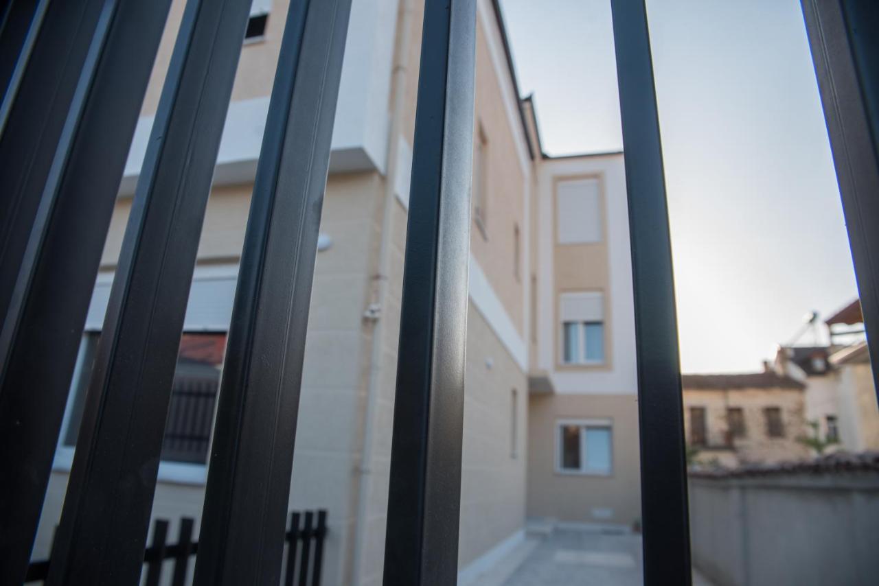 Panda Apartament Korce Exterior photo