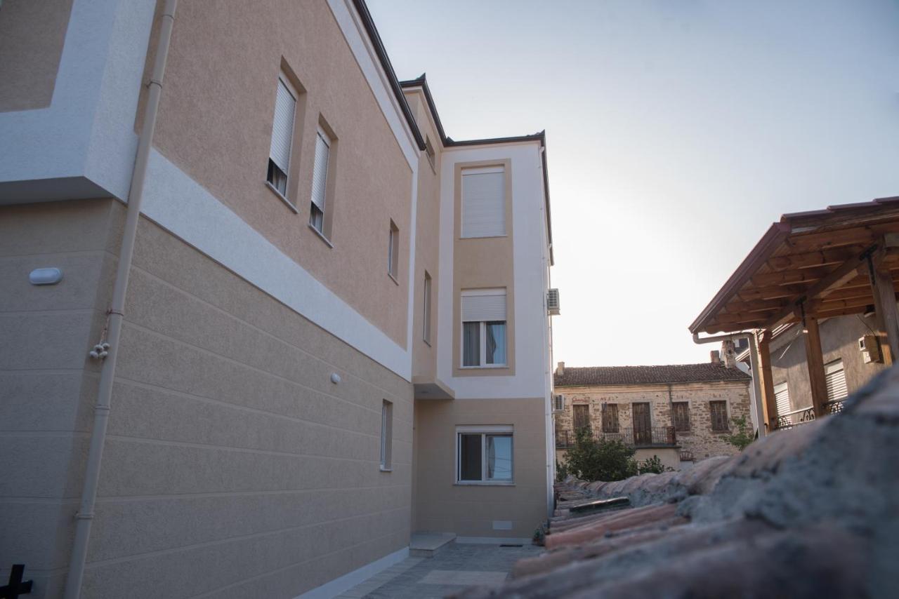 Panda Apartament Korce Exterior photo